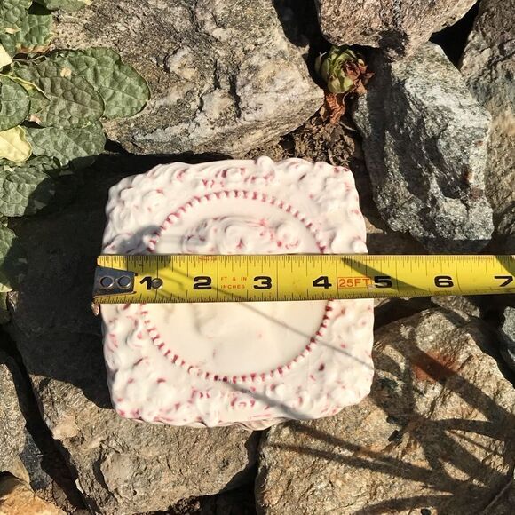 Vintage Jenny Lind Trinket Box - Picture 11 of 11